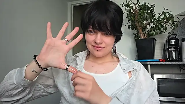 Lucysidle online show from August 2026 08:56:02 AM