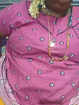 Snapshot of tamilkaviya143 chatting on August 2026 06:03:02 PM tamilkaviya143 online show from August 2026 06:03:02 PM