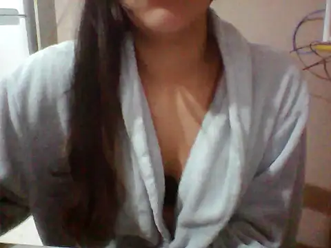 Chloue 04 online show from August 2026 12:52:02 AM