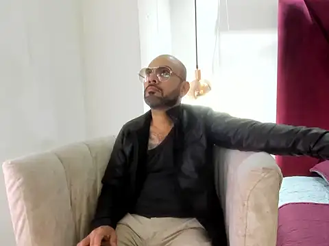 Thiago Sins online show from August 2026 12:36:02 PM