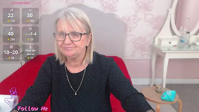 LadyAlana online show from April 2026 08:20:01 PM