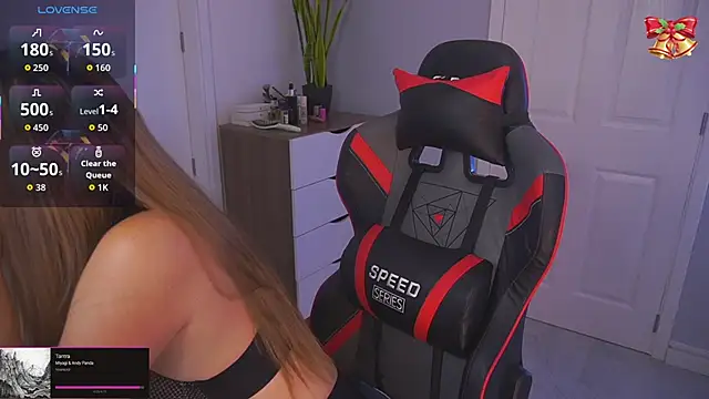 DanikaDillan online show from December 2025 01:33:01 AM