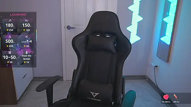 DanikaDillan online show from October 2025 12:42:01 AM