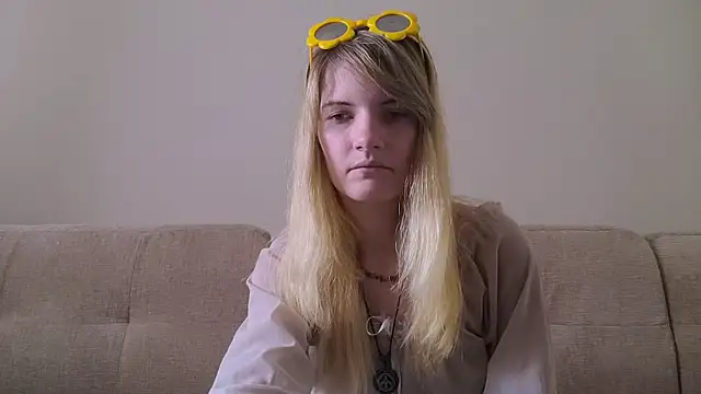 Snapshot of MaricruzBassano chatting on August 2026 12:11:01 PM MaricruzBassano online show from August 2026 12:11:01 PM