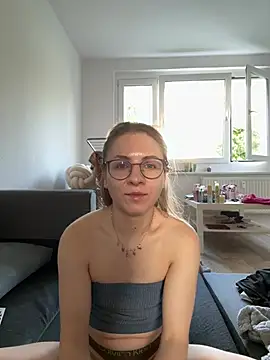 Amelie wild online show from August 2026 03:53:01 PM