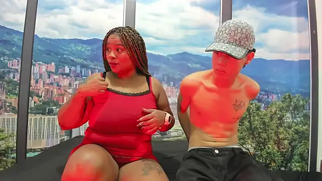 SadieAndAxel online show from July 2026 09:01:01 PM