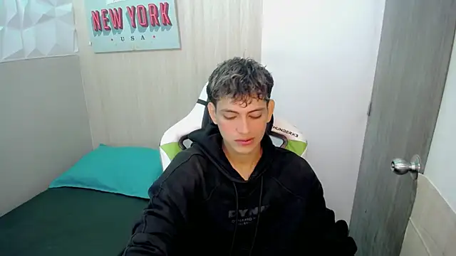 Cody juniorr  online show from August 2026 08:51:01 PM