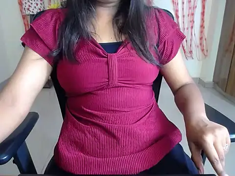 Snapshot of shy_girll01 chatting on August 2026 06:23:01 AM shy girll01 online show from August 2026 06:23:01 AM