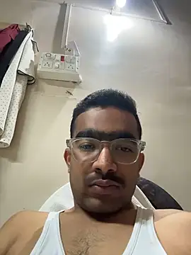 Snapshot of ronzy_69 chatting on August 2026 04:02:02 PM ronzy 69 online show from August 2026 04:02:02 PM