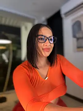 HannaBeckett online show from October 2025 11:39:01 PM