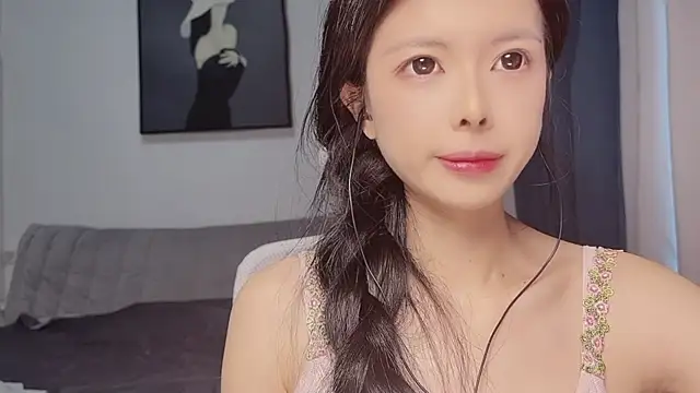 Snapshot of Luna3344 chatting on August 2026 02:05:01 AM Luna3344 online show from August 2026 02:05:01 AM