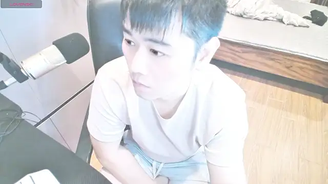 Snapshot of xiaoxiao5-20 chatting on August 2026 07:33:02 PM xiaoxiao5-20 online show from August 2026 07:33:02 PM