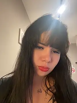 Snapshot of Lina_oficial chatting on August 2026 11:00:02 PM Lina oficial online show from August 2026 11:00:02 PM