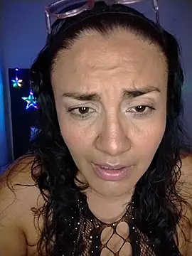 Scarlett  Ray   online show from August 2026 03:17:01 PM