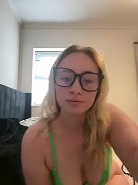 Larnsweet x online show from August 2026 05:39:01 PM