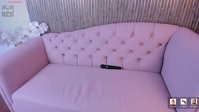 Lua Foxy online show from August 2026 01:48:01 PM