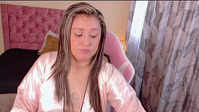 miss chantall online show from August 2026 08:46:02 PM