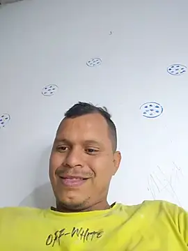 Snapshot of 24_MOSTRUOSO chatting on August 2026 10:36:02 PM 24 MOSTRUOSO online show from August 2026 10:36:02 PM