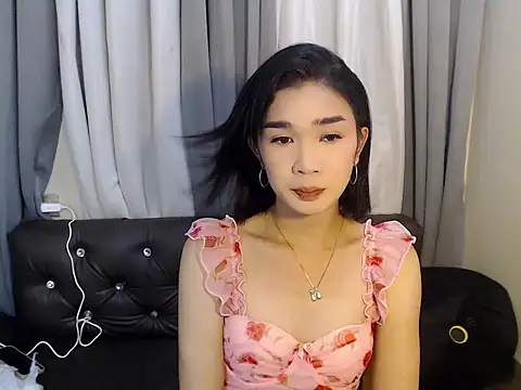 Snapshot of expensive_nadia chatting on August 2026 03:55:02 AM expensive nadia online show from August 2026 03:55:02 AM