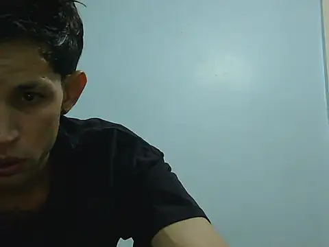 daniafrodita online show from August 2026 03:35:01 AM