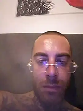 secretvibes1 online show from August 2026 01:04:02 PM