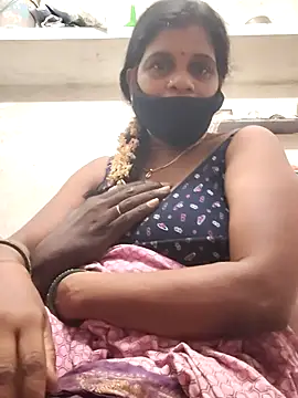 kumuthaqueen online show from August 2026 04:22:01 PM