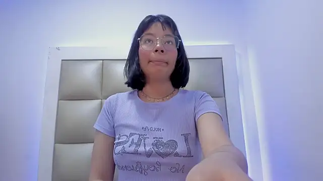 Vicky js online show from August 2026 08:14:01 PM