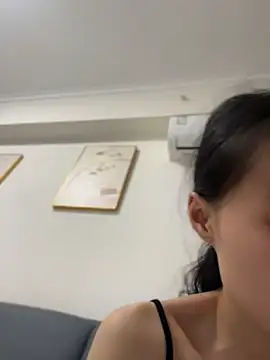 Snapshot of xiaoqiangwei chatting on August 2026 05:28:02 PM xiaoqiangwei online show from August 2026 05:28:02 PM