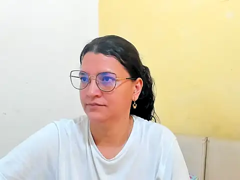 MARILYN GARCIA online show from April 2026 03:30:01 PM