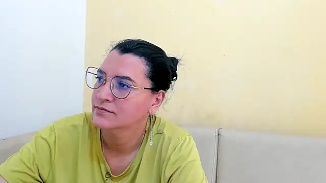 MARILYN GARCIA online show from May 2026 06:15:02 PM