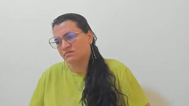 MARILYN GARCIA online show from December 2025 01:58:02 PM