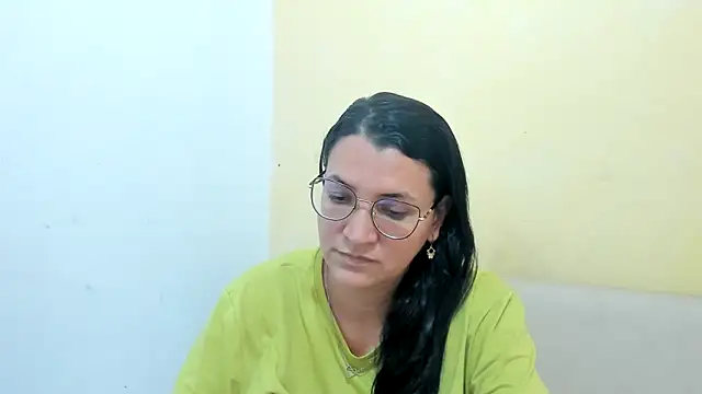 MARILYN GARCIA online show from April 2026 07:07:02 PM