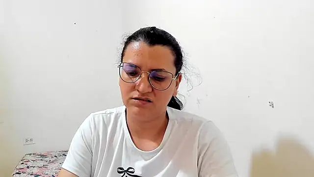 Snapshot of MARILYN_GARCIA chatting on June 2026 09:45:02 PM MARILYN GARCIA online show from June 2026 09:45:02 PM