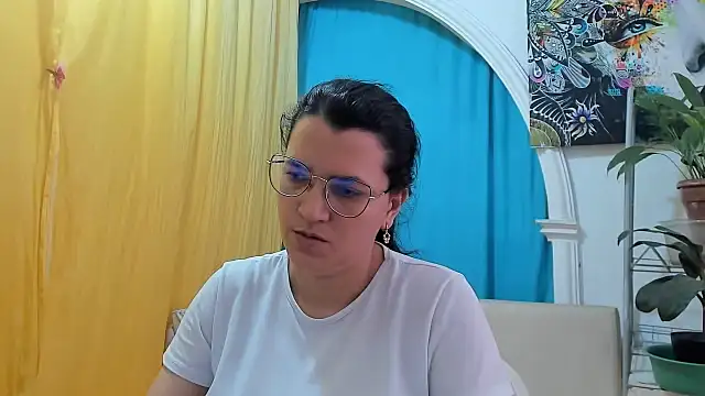 Snapshot of MARILYN_GARCIA chatting on July 2026 12:56:01 PM MARILYN GARCIA online show from July 2026 12:56:01 PM