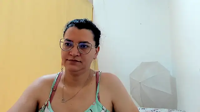 MARILYN GARCIA online show from May 2026 01:43:02 PM