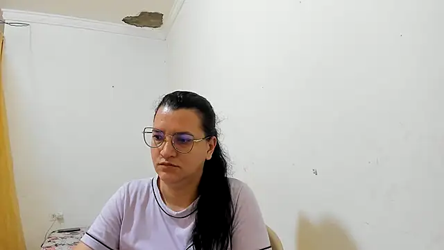Snapshot of MARILYN_GARCIA chatting on June 2026 01:39:02 PM MARILYN GARCIA online show from June 2026 01:39:02 PM