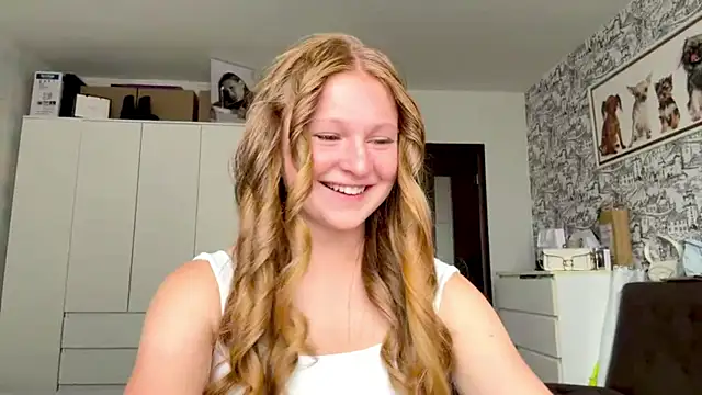 LisFris online show from August 2026 07:47:02 AM