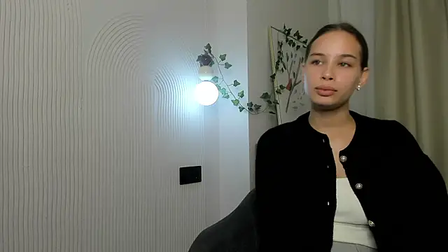 MedaRiesenweber online show from August 2026 03:40:02 PM