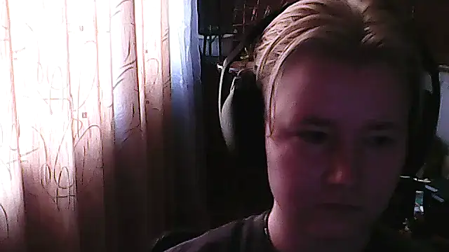 MadisonReedd online show from August 2026 12:22:02 PM