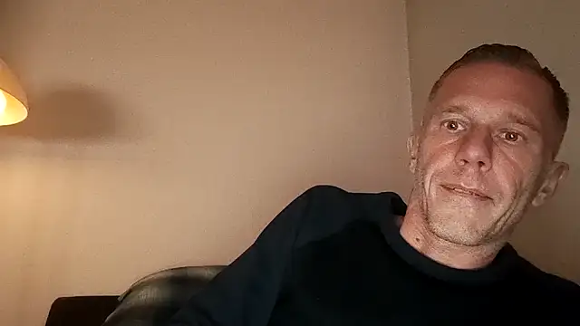 Snapshot of slaveboy2016@xh chatting on December 2024 07:50:02 PM slaveboy2016xh online show from December 2024 07:50:02 PM