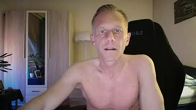 slaveboy2016xh online show from May 2026 10:15:01 PM