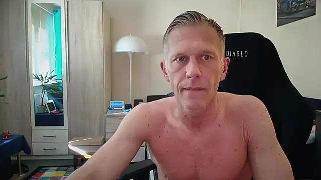 slaveboy2016xh online show from June 2026 04:33:02 PM