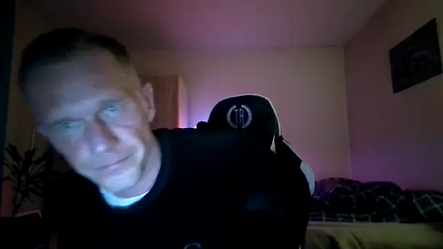 Snapshot of slaveboy2016@xh chatting on December 2024 09:29:02 PM slaveboy2016xh online show from December 2024 09:29:02 PM
