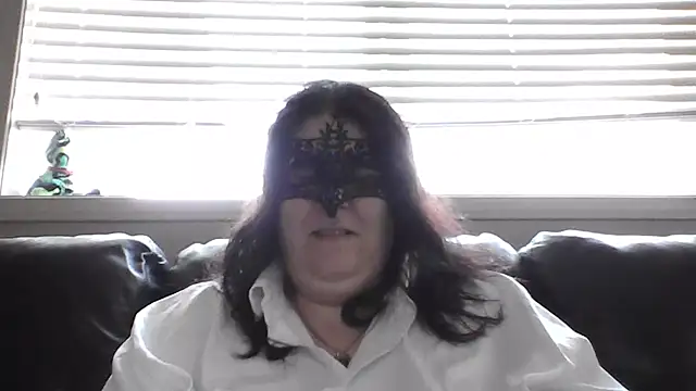 Snapshot of ScarletVixxen chatting on August 2026 07:53:02 PM ScarletVixxen online show from August 2026 07:53:02 PM