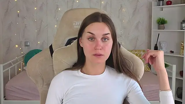 Alison Bell online show from August 2026 03:34:01 AM