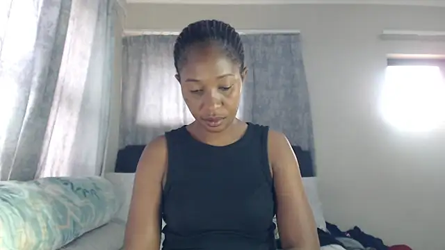 Snapshot of leanna23 chatting on December 2025 05:01:02 AM leanna23 online show from December 2025 05:01:02 AM