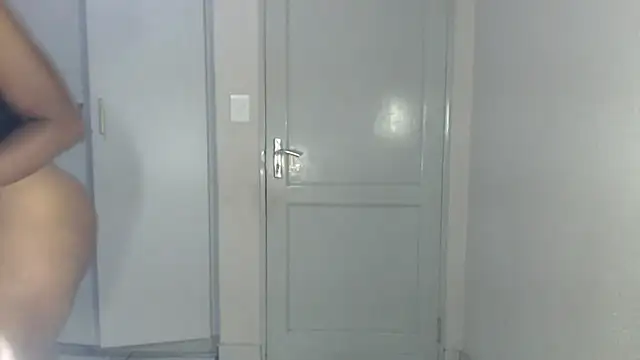 leanna23 online show from April 2026 09:17:02 PM