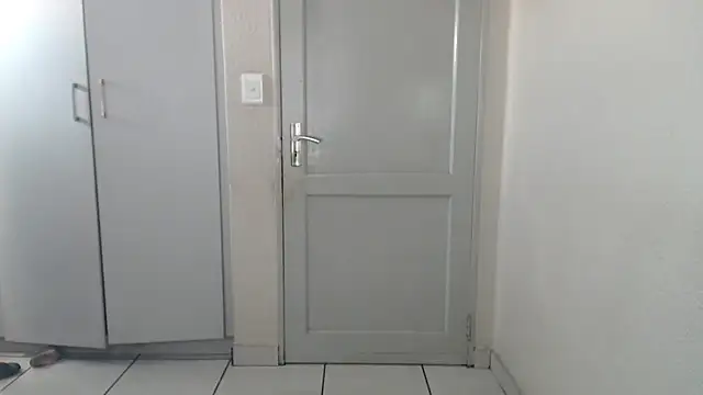 leanna23 online show from April 2026 08:42:01 AM