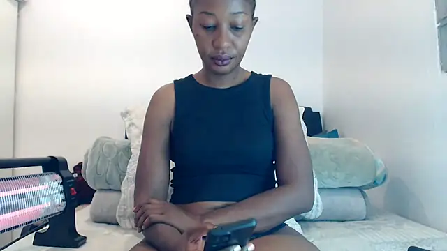 Snapshot of leanna23 chatting on June 2026 01:29:01 AM leanna23 online show from June 2026 01:29:01 AM