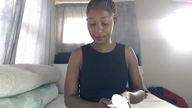 Snapshot of leanna23 chatting on February 2026 05:30:02 AM leanna23 online show from February 2026 05:30:02 AM